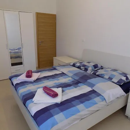 Holiday home Twins *